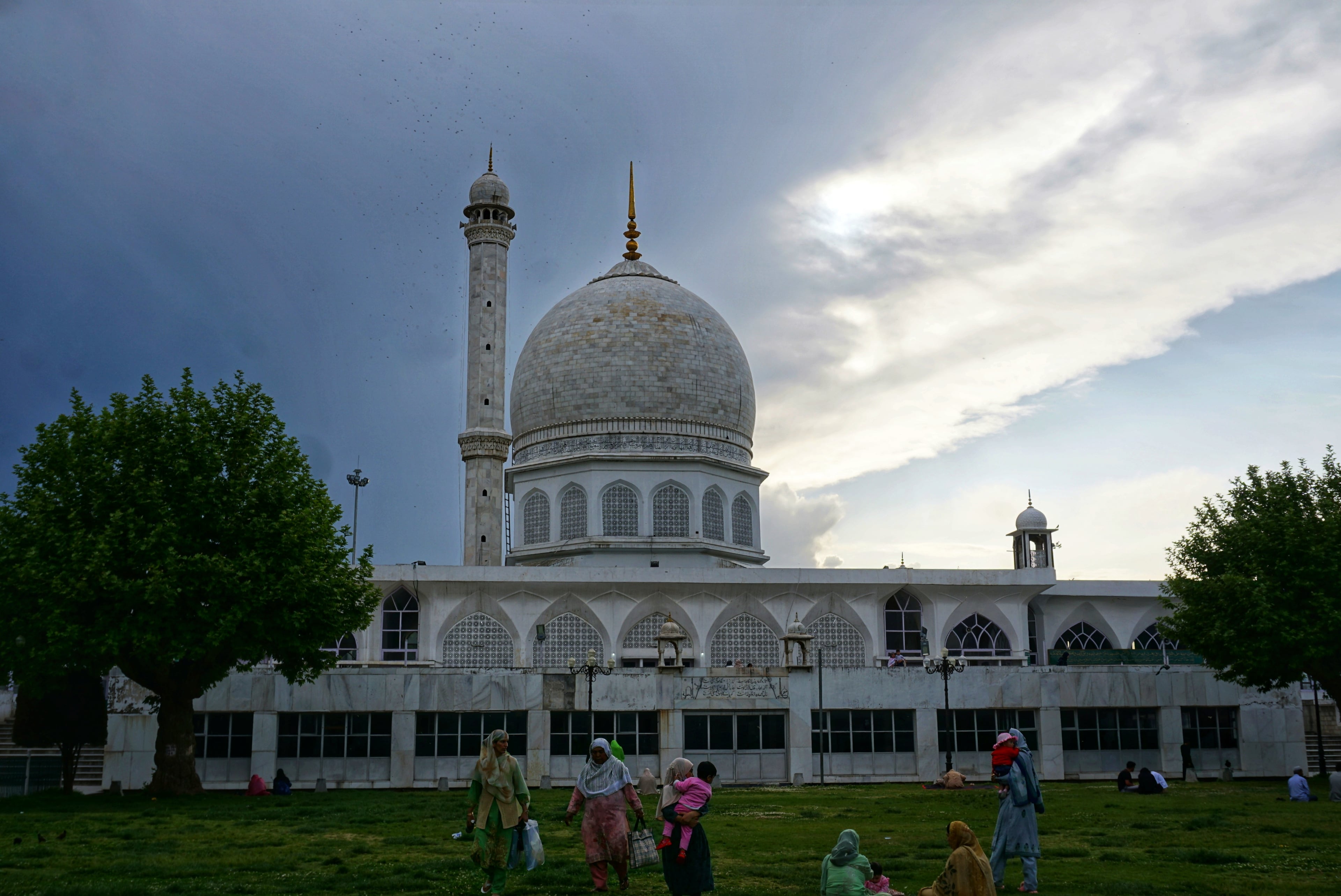Hazratbal Shrine