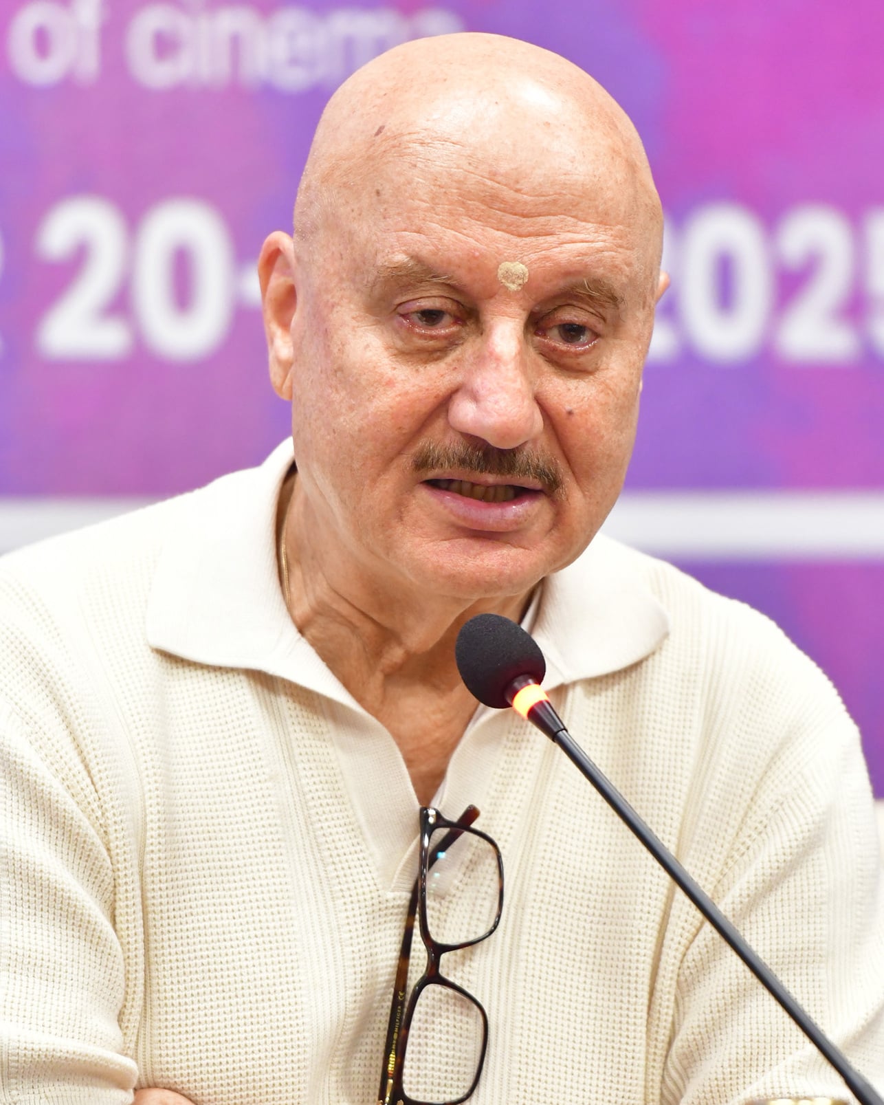 Shri Anupam Kher